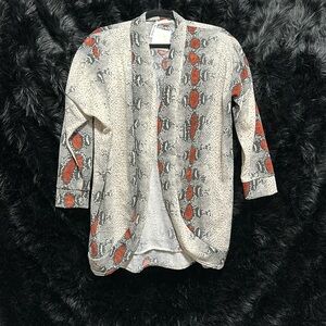 Now & Forever Brand: Exotic snake‎ design Nude/black w/red design print cardigan